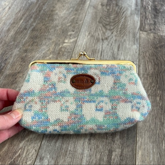 Rare! Ali Katz Crochet Knit “Sheep” Print Wool Mini w/Kiss Lock Closure Clutch - Picture 3 of 7